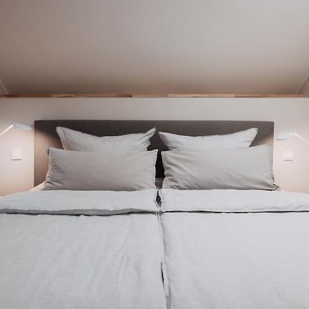 Dom Apartment IV - Modern & Zentral Mit Kostenfreiem Parkplatz フルダ エクステリア 写真