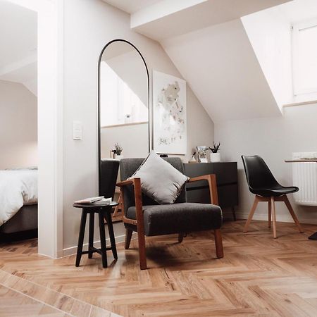 Dom Apartment IV - Modern & Zentral Mit Kostenfreiem Parkplatz フルダ エクステリア 写真
