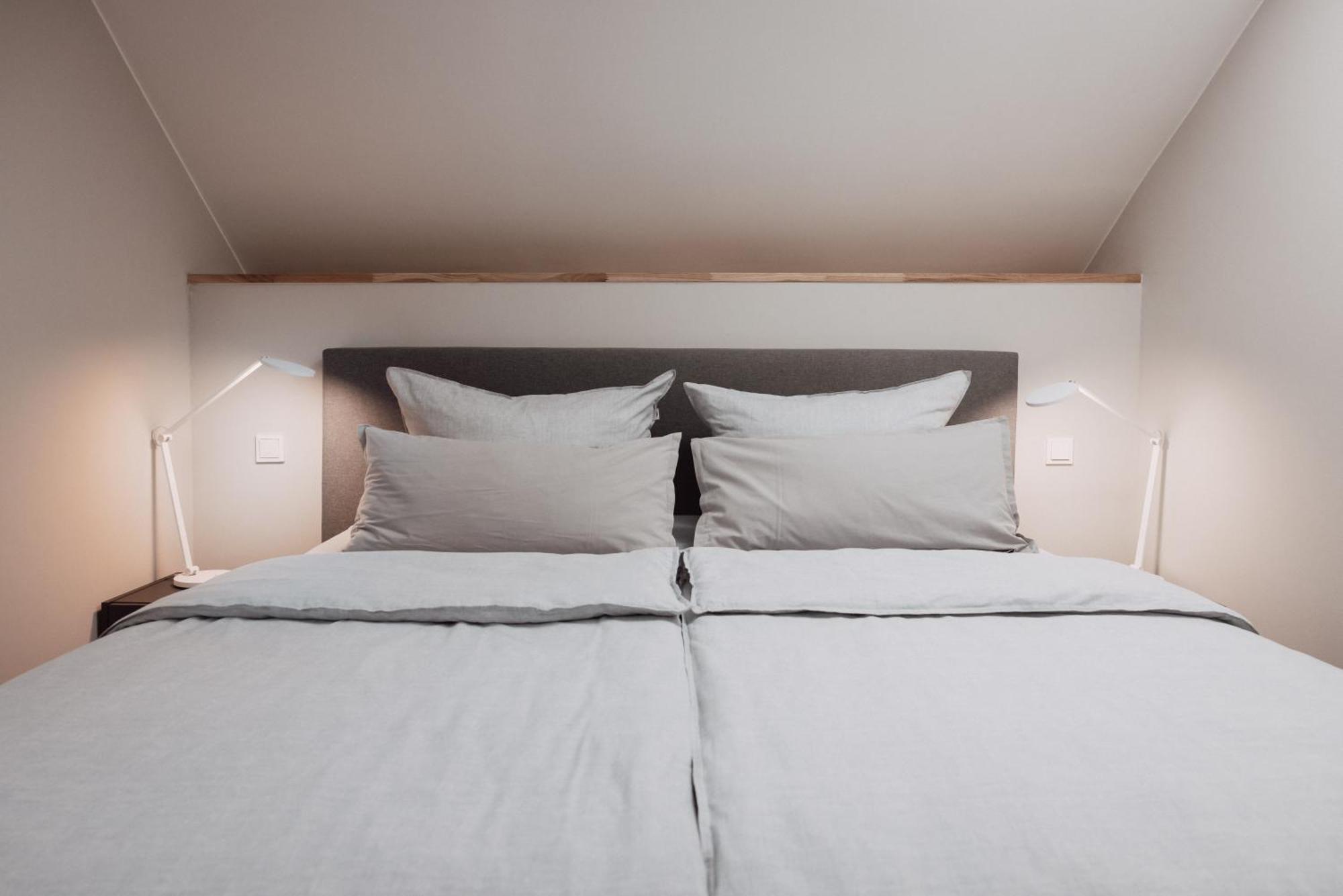 Dom Apartment IV - Modern & Zentral Mit Kostenfreiem Parkplatz フルダ エクステリア 写真