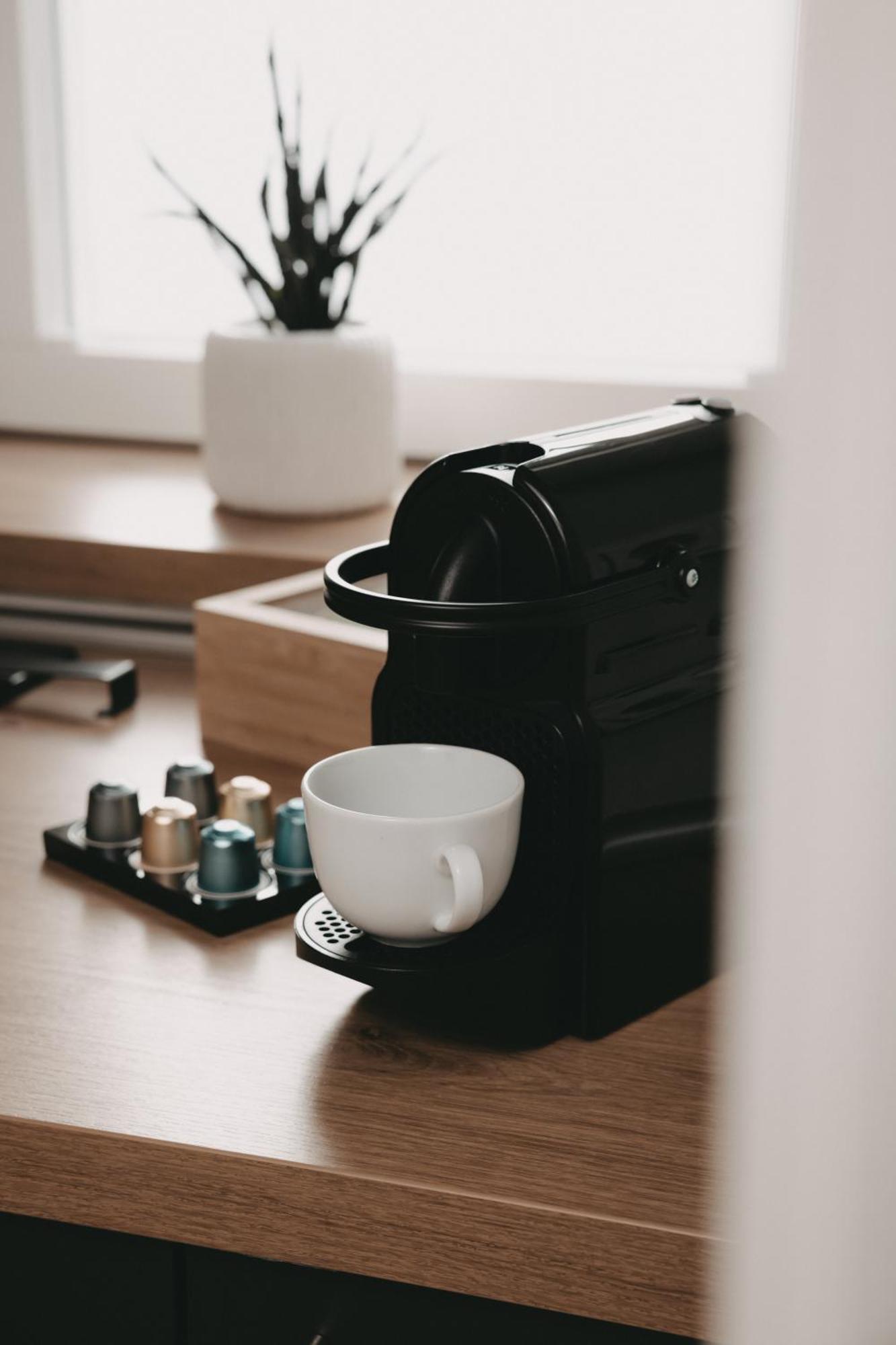 Dom Apartment IV - Modern & Zentral Mit Kostenfreiem Parkplatz フルダ エクステリア 写真